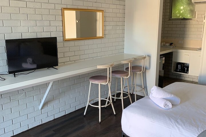 Room 19 of 40