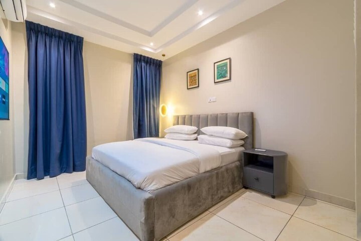 Room 15 of 31