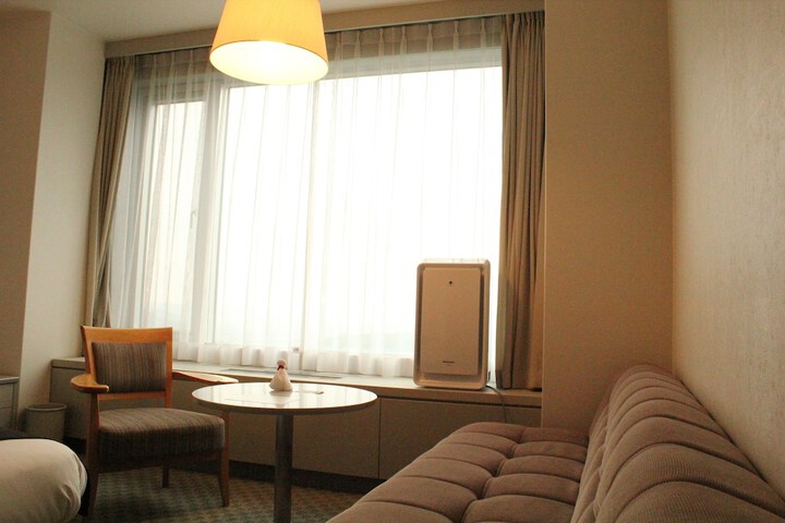 Room 5 of 173
