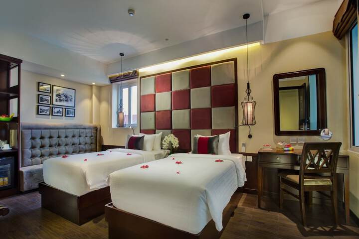 Room 10 of 61