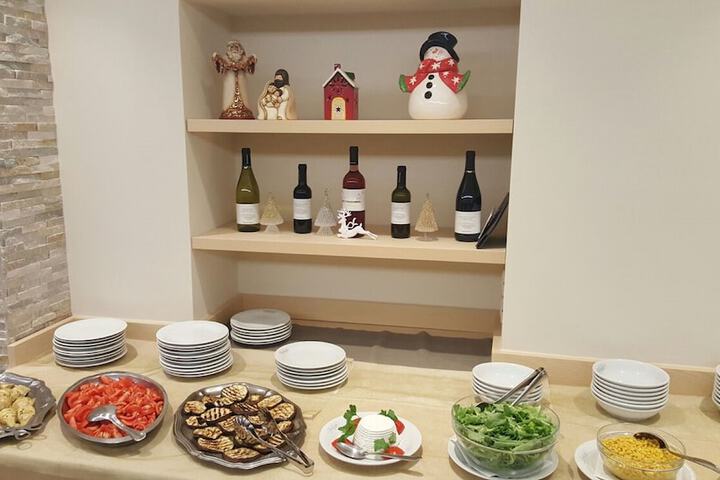 Dining 21 of 26