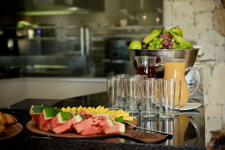 Breakfast/Coffee Service 21 of 48