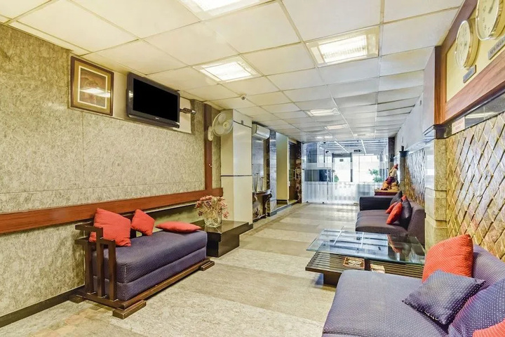Room 8 of 14