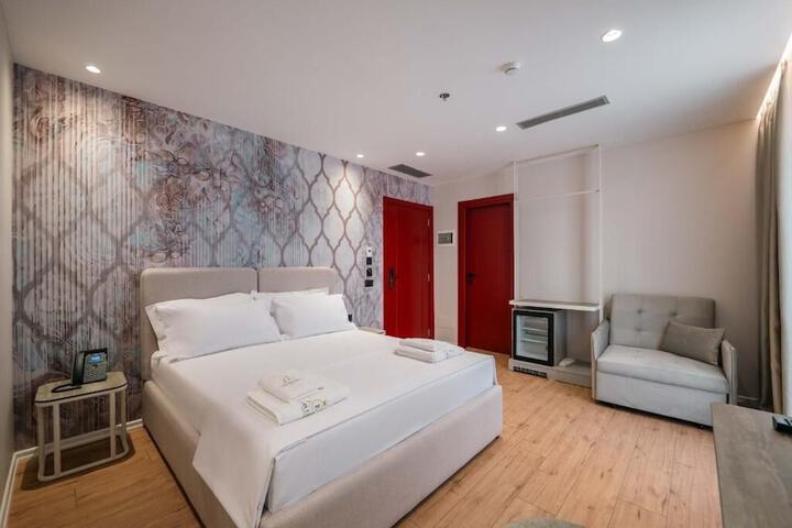 Room 57 of 86