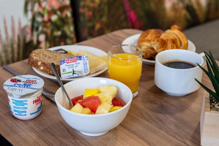 Breakfast meal