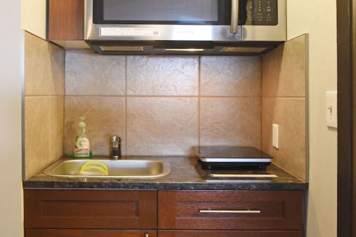 Private kitchenette