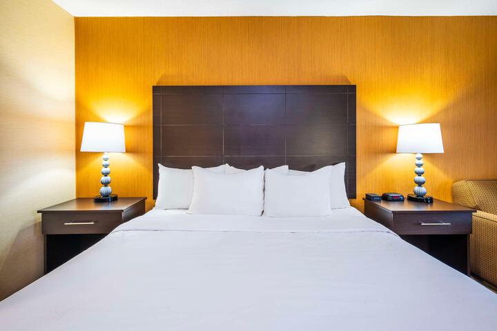 Room 17 of 82