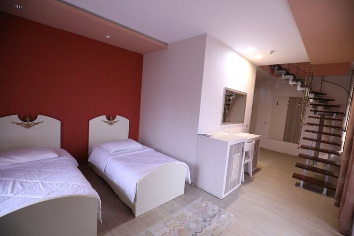 Room 54 of 86