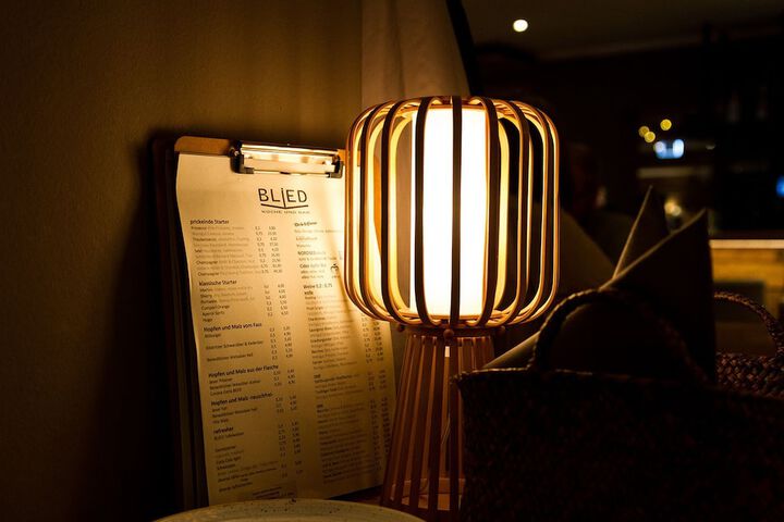 Dining 82 of 103