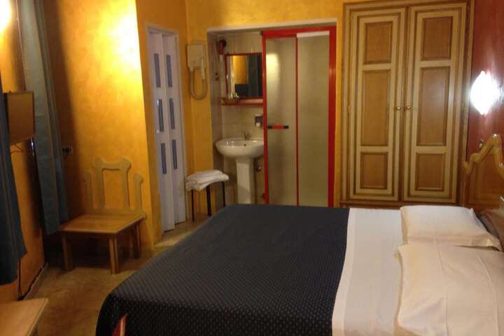 Room 25 of 56