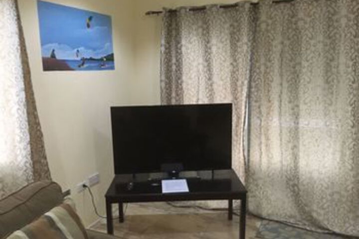 Room 32 of 48