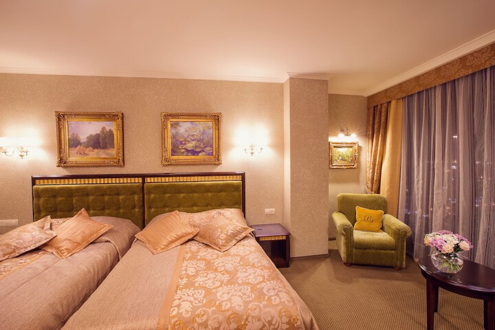 Room 14 of 42