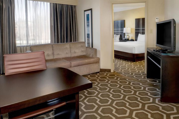 Room 52 of 82