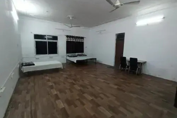 Room 14 of 25