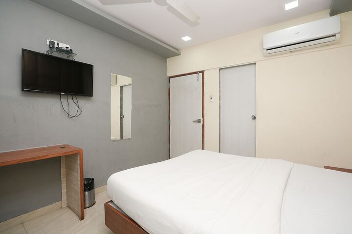 Room 5 of 27