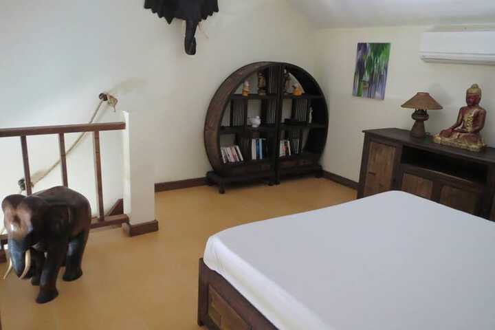 Room 2 of 20