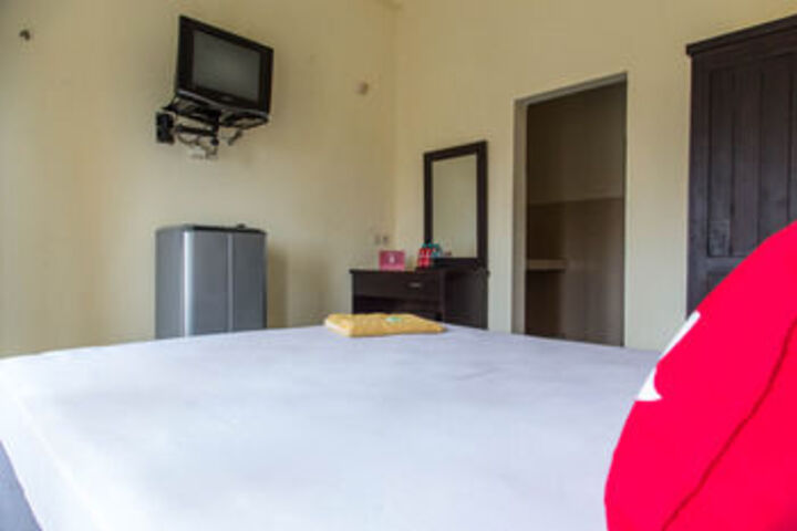 Room 11 of 20