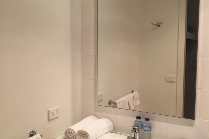 Room 22 of 34