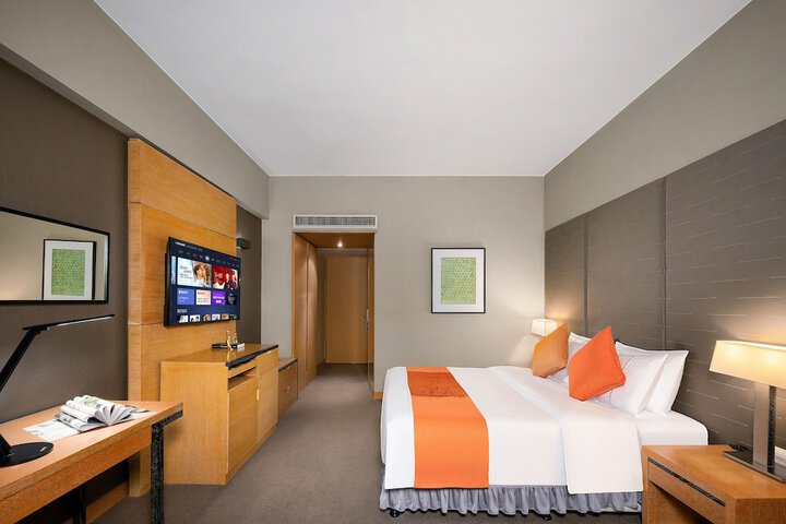 Room 5 of 44