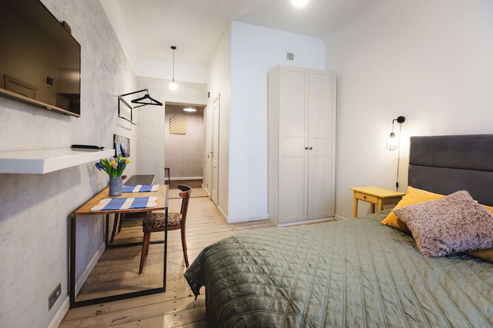 Room 21 of 133