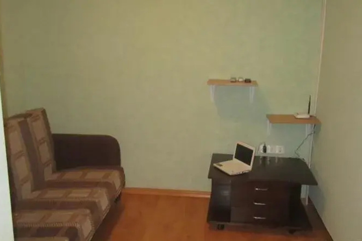 Room 2 of 16