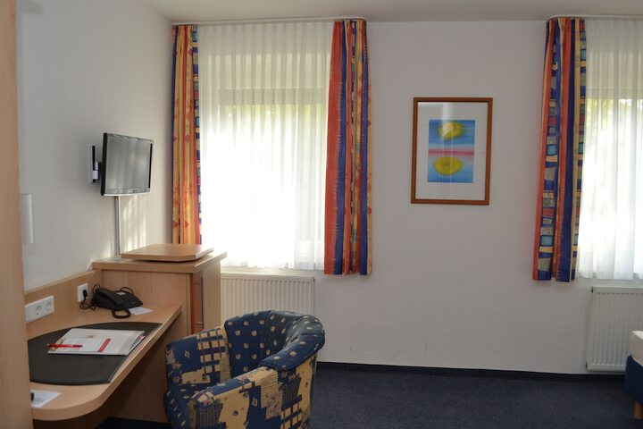 Room 6 of 29