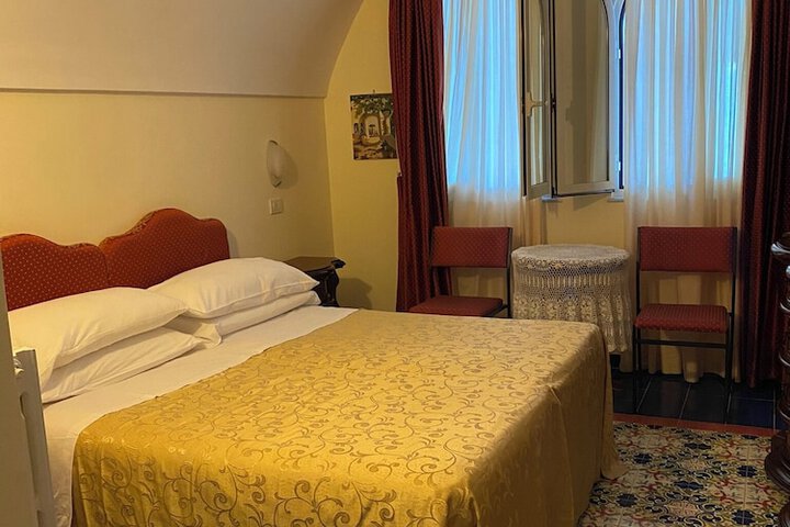 Room 17 of 54
