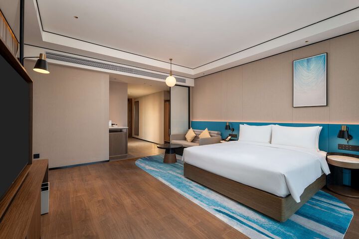 Room 18 of 54