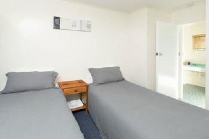 Room 9 of 35