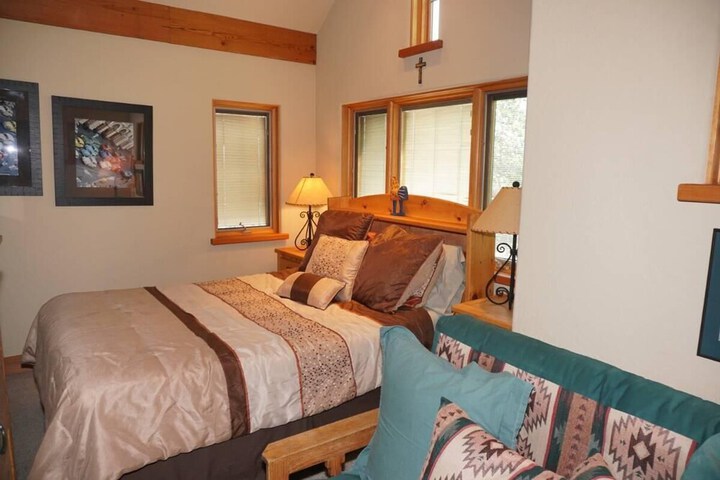 Room 5 of 23