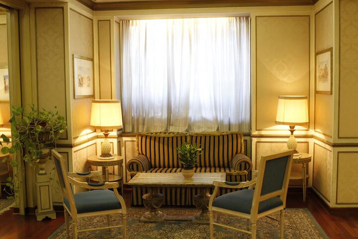Guest Lobby