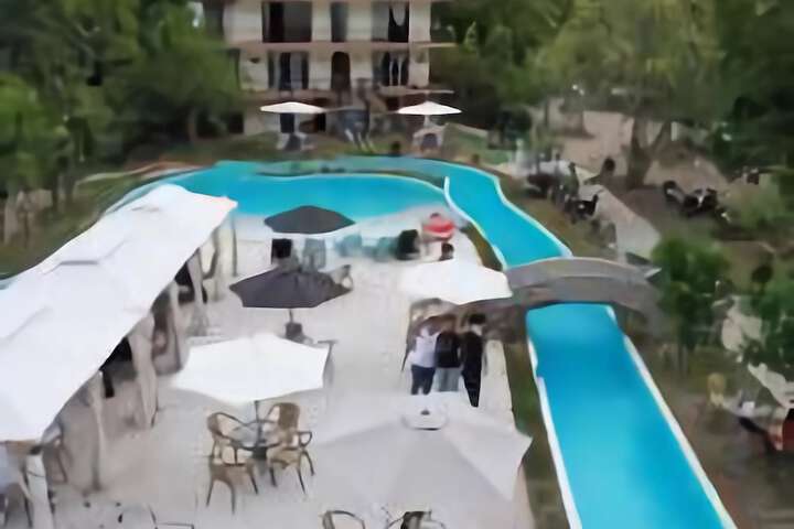 Pool 28 of 53