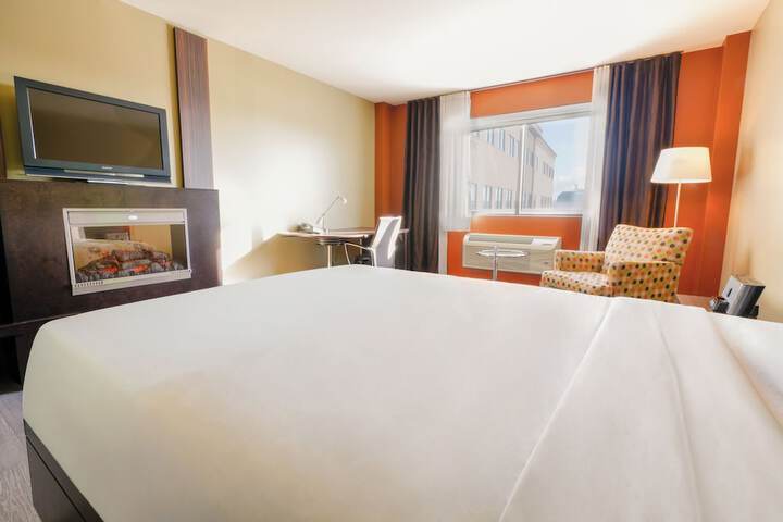 Room 21 of 62