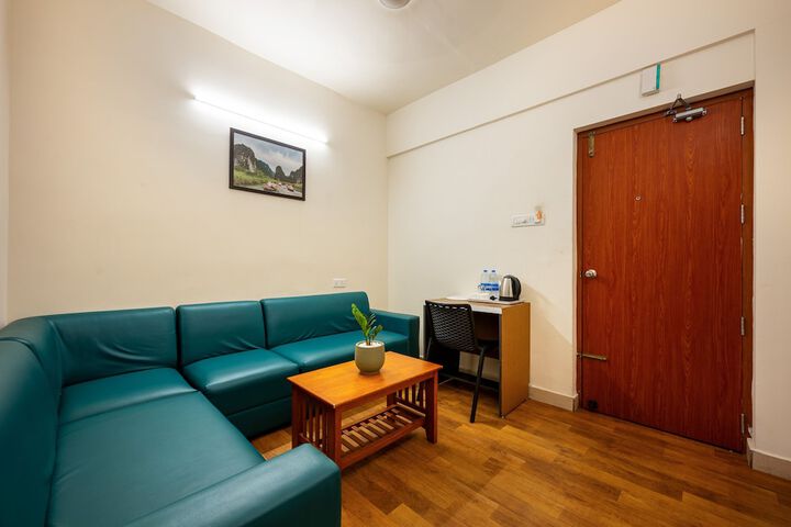 Room 19 of 37