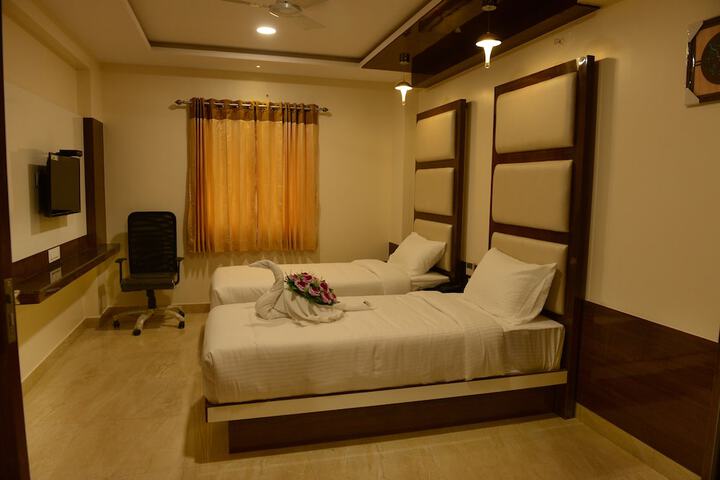 Room 11 of 21