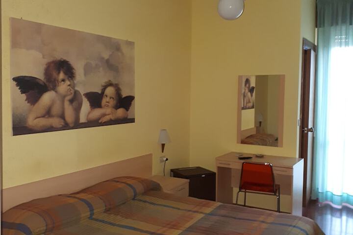 Room 5 of 51