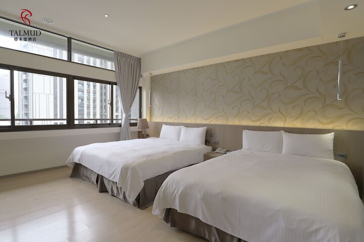 Room 33 of 56