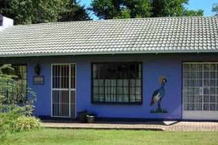 LILAC LODGE PURPLE HOUSE
