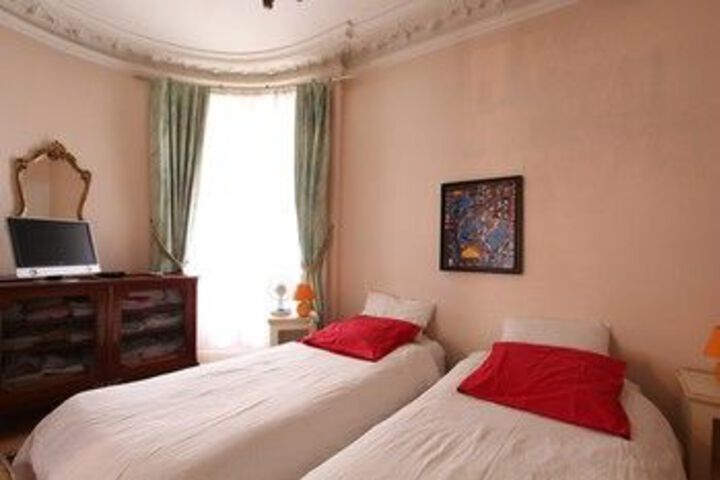 Room 38 of 168