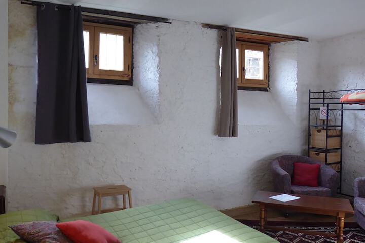 Room 5 of 67