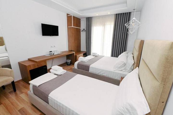 Room 13 of 71
