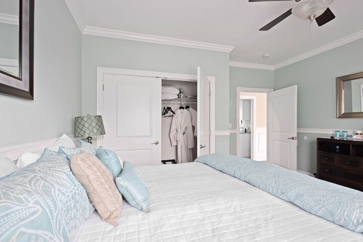 Room 7 of 25