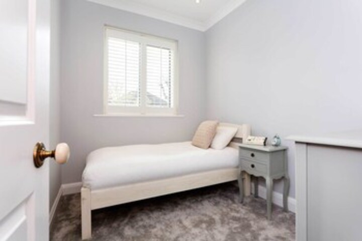 Room 15 of 30