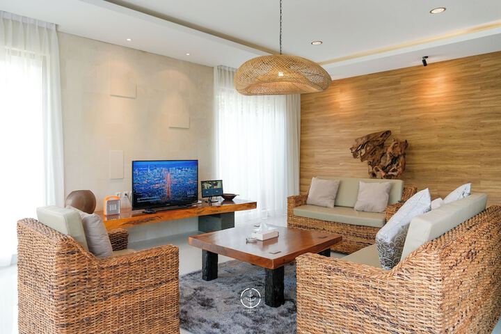 Room 15 of 48