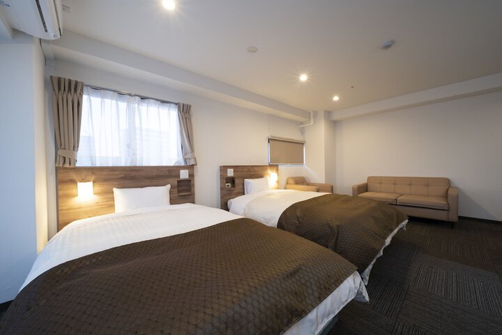 Room 11 of 62
