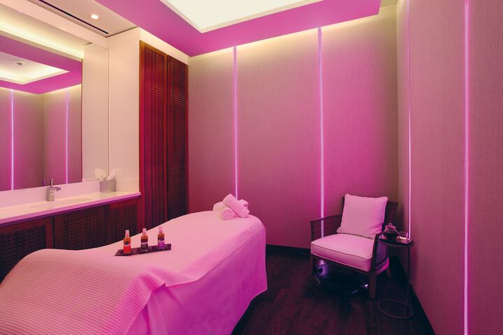 Massage Photo