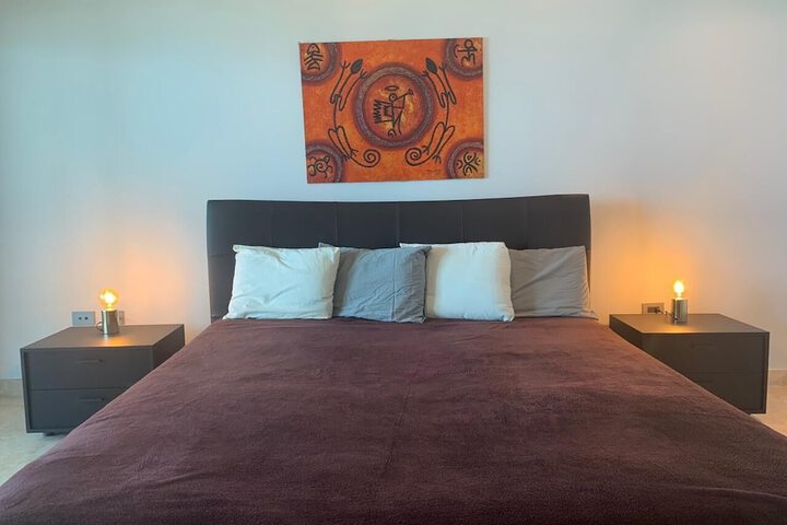 Room 38 of 230