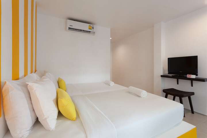 Room 14 of 34