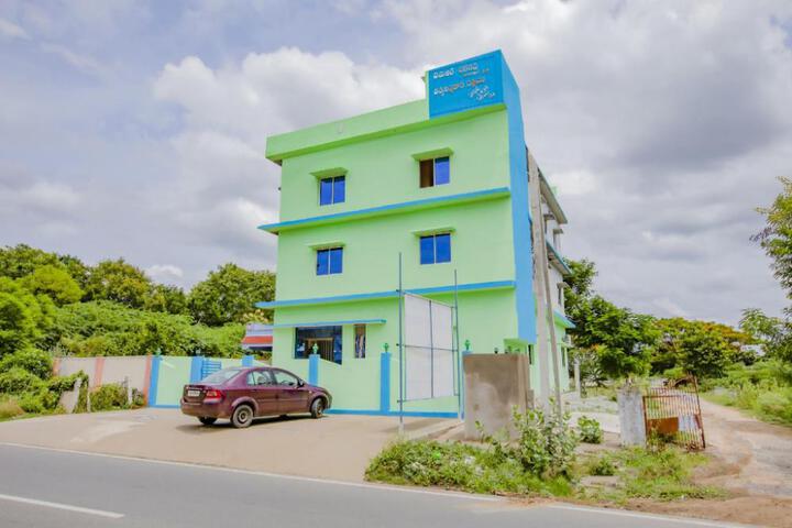 OYO 80799 Hotel Vvr Sagaras Nest