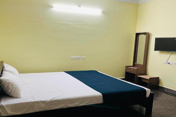 General 3 of 11